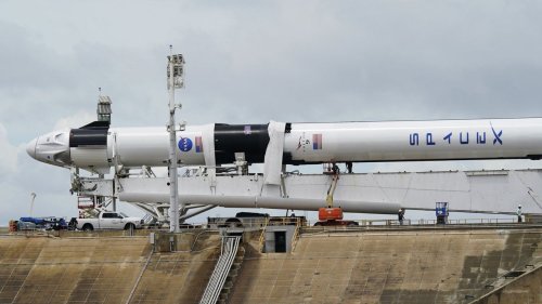 Auf dem Weg zum Mond: SpaceX will erste private Landefähre ins All bringen