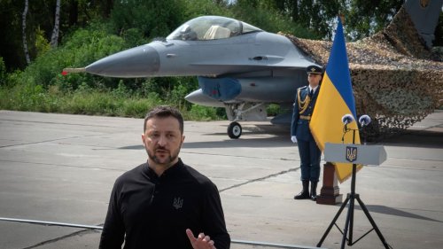 News zum Ukraine-Krieg: USA liefern F-16-Jets – das ist der Grund