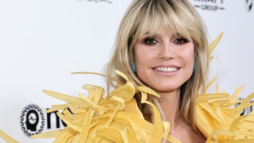Heidi Klum zieht mit gelbem Outfit Spott auf sich