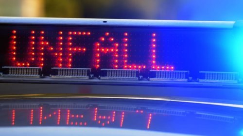 Köln: Motorradfahrer stirbt bei Kollision mit Lkw auf A4