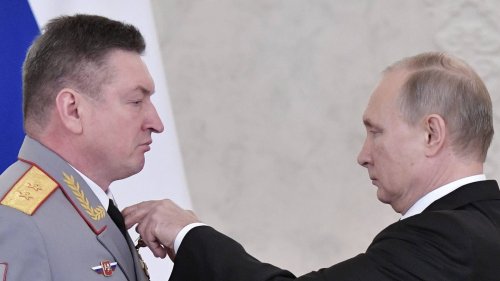 Nach heftiger Kritik: Putin feuert Top-General Alexander Lapin