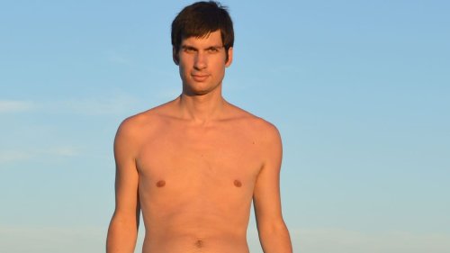 Mannheim: Stadtrat Julien Ferrat lädt Bürger zu FKK-Swinger-Urlaub ein
