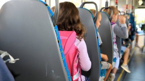 Polizei Verden ermittelt gegen Schulbus-Fahrer – hat er Kinder eingesperrt?