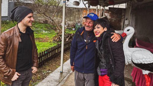 Şarkıcı Aydilge'den Adem Yılmaz ve Yaren Leylek'e ziyaret