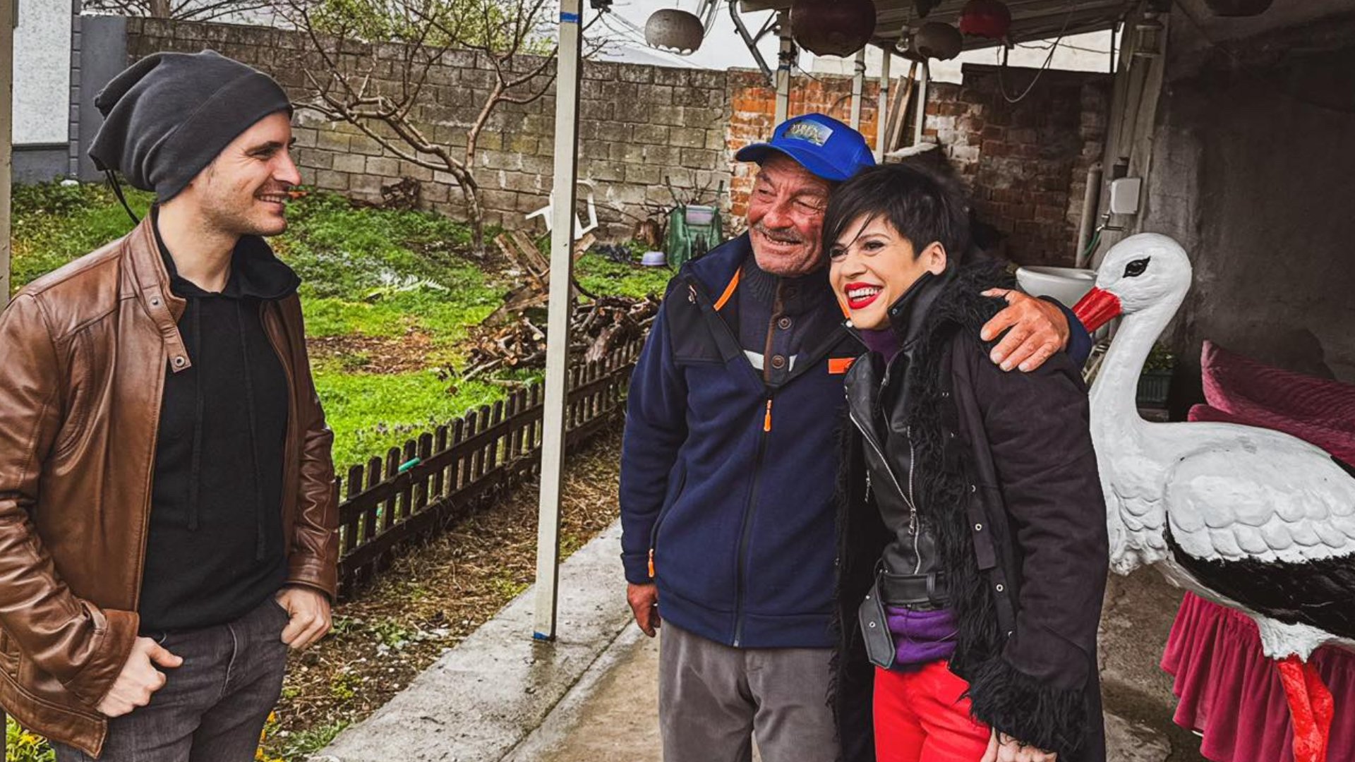 Şarkıcı Aydilge'den Adem Yılmaz ve Yaren Leylek'e ziyaret
