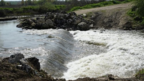Tunca Nehri'nde yatak temizliği yapılıp, su biriktirme alanları oluşturuluyor