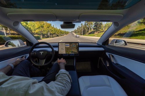 Tesla kommt beim Full Self Driving nicht voran: Daran könnte es liegen