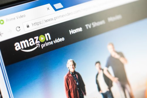 Amazon packt Werbung in Prime – und Microsoft schafft das Passwort ab