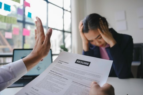 Flut von KI-generierten Bewerbungen: Wie Personalabteilungen den Überblick behalten wollen