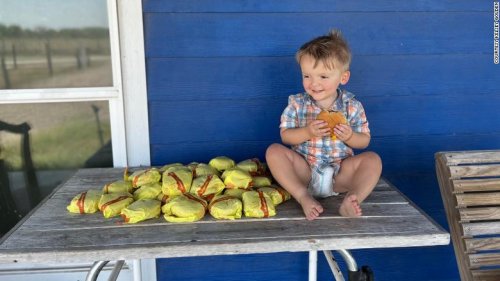 Lieferheld: Zweijähriger bestellt 31 Cheeseburger über Muttis Smartphone