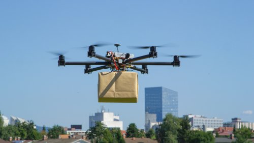 Datendienst soll Risikobewertung von Drohnen-Flügen erleichtern