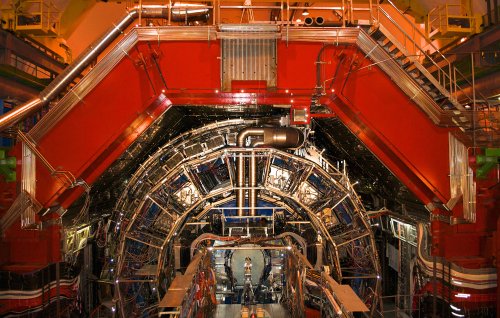 Dunkle Materie: Forscher vermuten sie in den Teilchenstrahlen des Large Hadron Collider