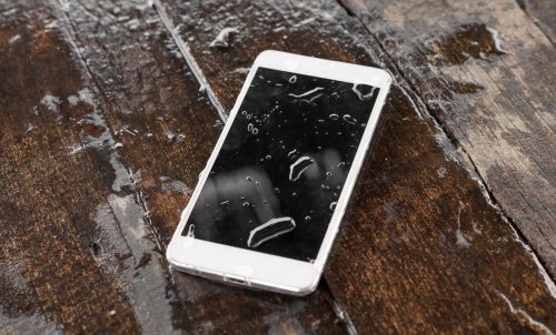 Apple rät: Legt eure nass gewordenen iPhones besser nicht in trockenen Reis