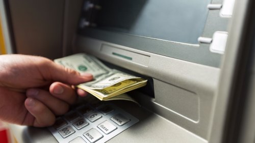 Jackpot am Geldautomaten: Bankkunden konnten in einer Nacht Millionen abheben