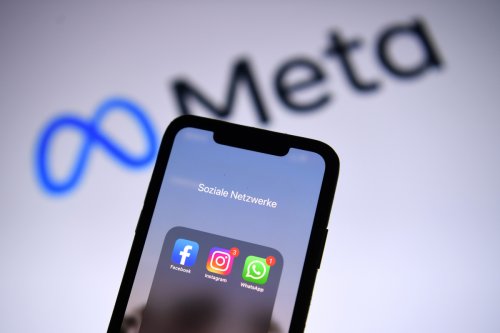 Klage gegen Meta: Facebook-Apps sollen Smartphone-Akku absichtlich leersaugen