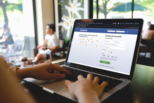 Facebook: Ausgewählte Personen dürfen NFT präsentieren