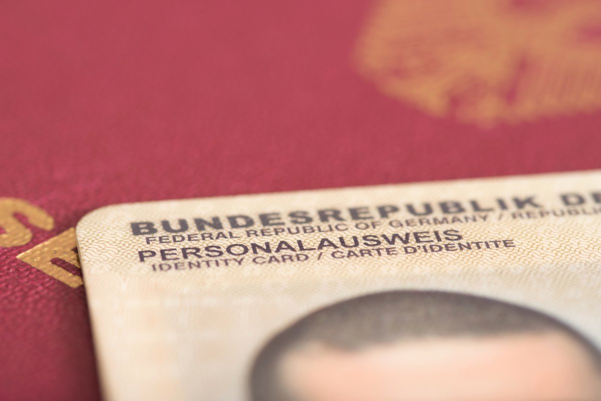 Digitales Foto für Personalausweis und Reisepass: Was sich ab dem 1. Mai ändert