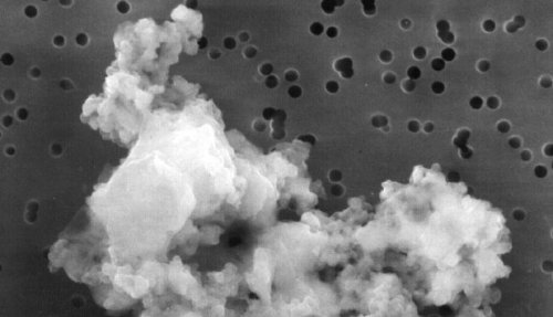 Radiosignale? Biosignaturen? Forscher will in Staub nach außerirdischem Leben suchen