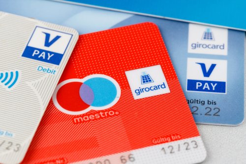 Banken und Sparkassen wollen Girocard mit weiteren Funktionen aufwerten