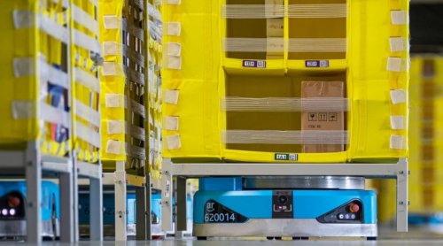 Amazon kündigt ersten vollständig autonomen mobilen Lagerroboter an