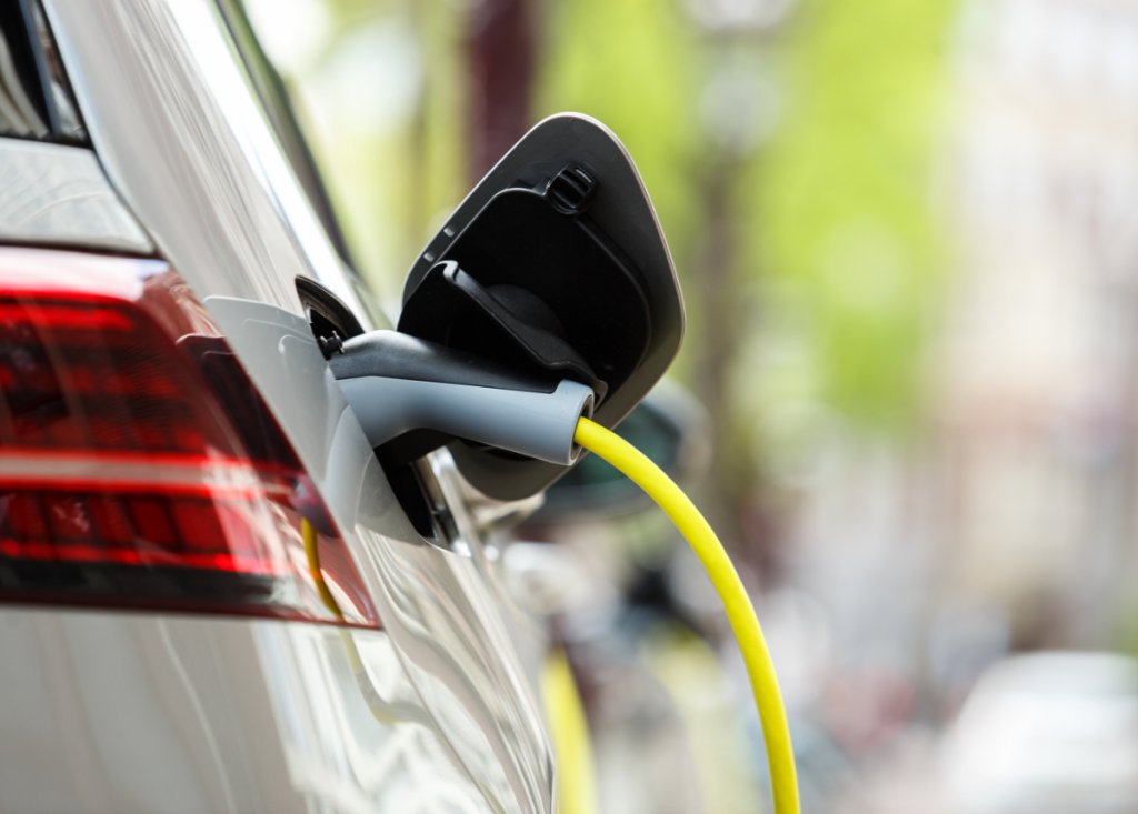 eMobilität & alternative Energien, Trends & Technik - cover