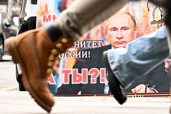 Russia-Ucraina: la sfida di Putin all'Occidente - cover