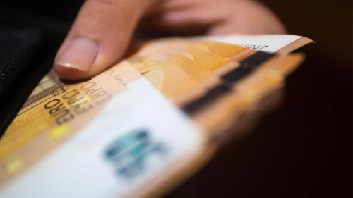 Deutsche sparen vor allem für die Altersvorsorge