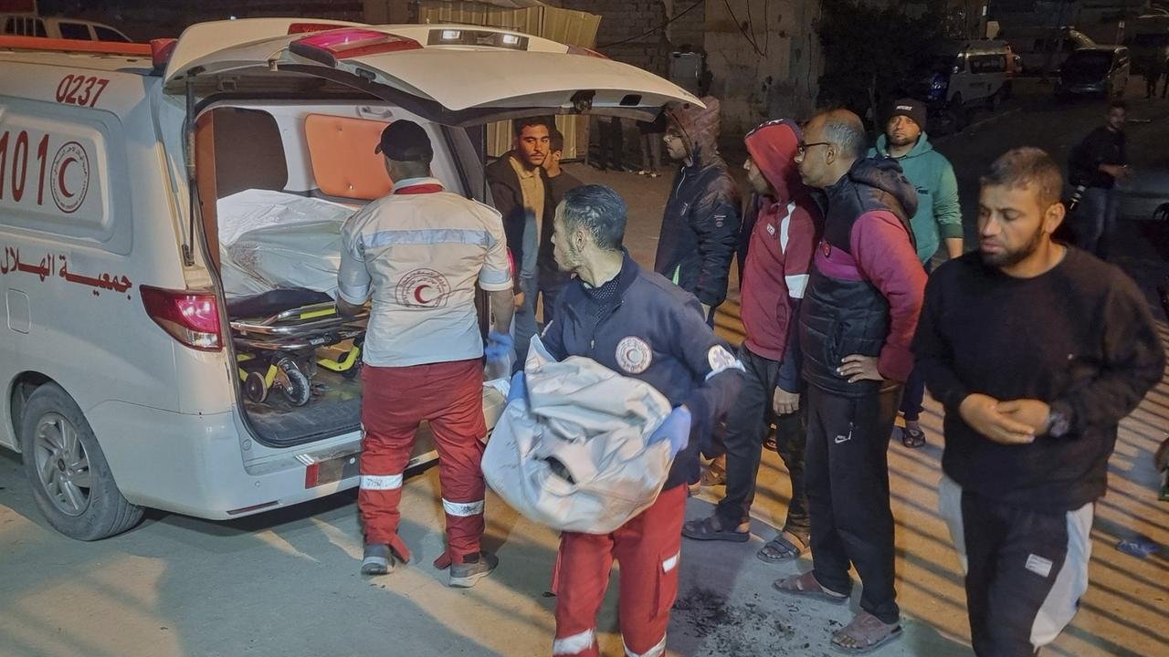 Schwere israelische Angriffe auf Gazastreifen