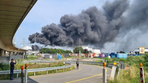 Explosion erschüttert Leverkusen