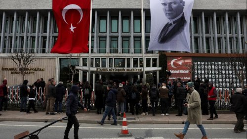 Weitere Festnahmen in İmamoğlus Umfeld