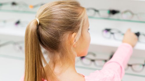 Warum immer mehr Kinder eine Brille brauchen