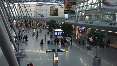 Warnstreik am Flughafen Düsseldorf