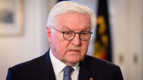 Steinmeier unterschreibt Grundgesetzänderung 