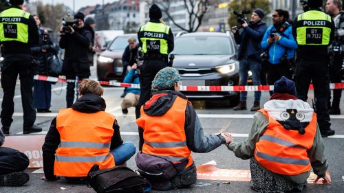Verkehr in München und Berlin blockiert