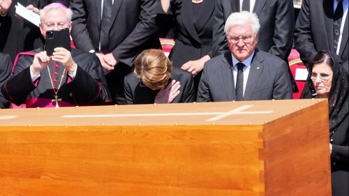 ++ Steinmeier würdigt Franziskus' Barmherzigkeit ++
