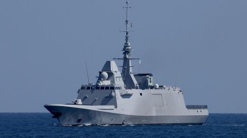 + Frankreichs Marine schießt Drohnen über Rotem Meer ab +