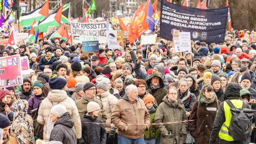 Zehntausende setzen Zeichen gegen Rechtsextremismus