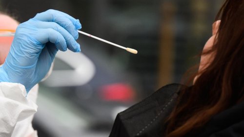 Angeklagte in Corona-Betrugsprozess zu Haftstrafen verurteilt