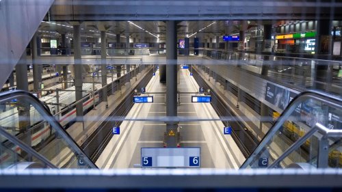 Tiefebene im Berliner Hauptbahnhof ist gesperrt