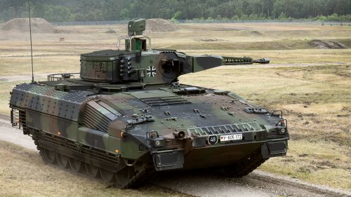 Zwölf Verletzte bei Unfall mit "Puma"-Panzern