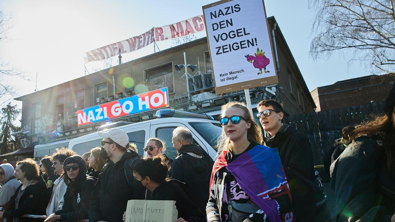 Neonazi-Demo in Berlin vorzeitig beendet