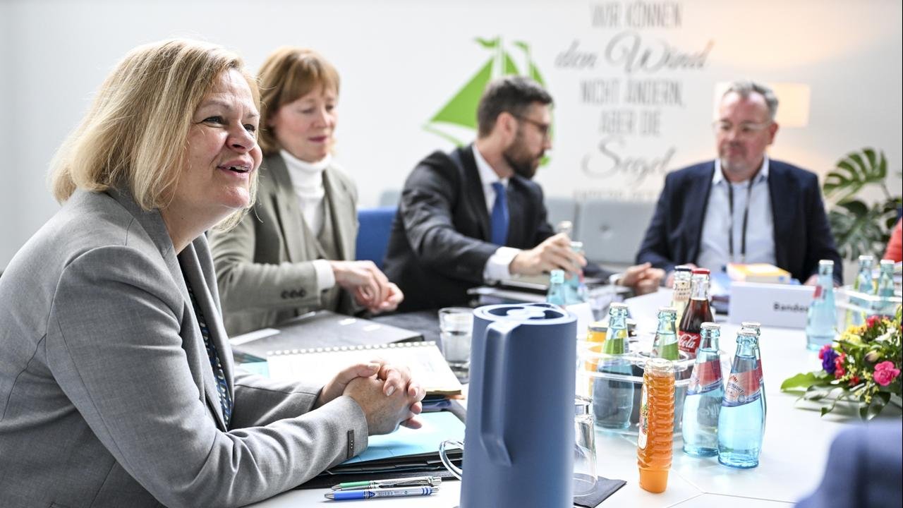 Verhandler starten dritte Tarifrunde