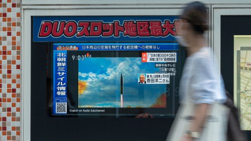 Nordkorea feuert ballistische Rakete über Japan