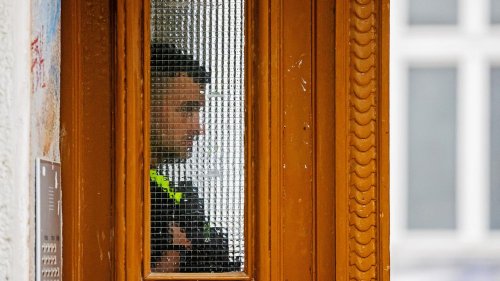 Berlin und Brandenburg: Polizei geht gegen Betrügerbande mit antiquarischen Büchern vor