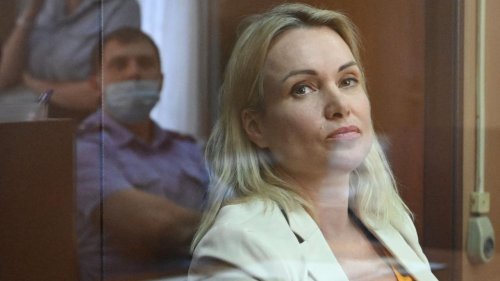 Russische TV-Journalistin zu Haftstrafe verurteilt