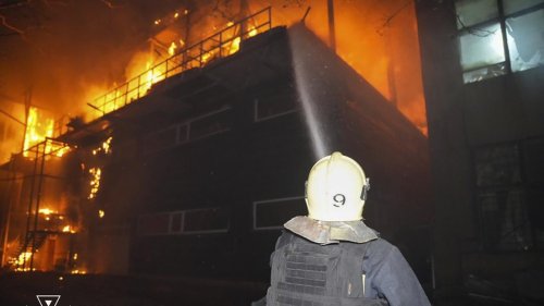 Neue Angriffe und Dialogbereitschaft