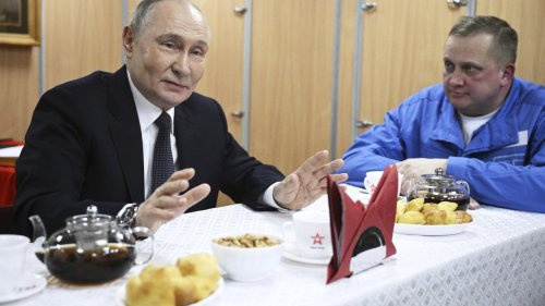 ++ Putin schlägt Übergangsregierung für Ukraine vor ++