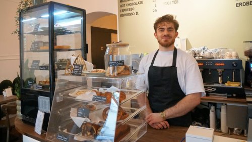 „Arme Ritter“: Junger Syrer eröffnet Café in Berlin-Charlottenburg