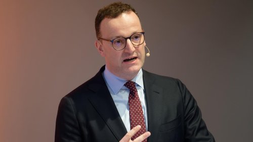 „Das ist jetzt vielleicht der letzte Schuss“: Spahn fordert neue Regierung auf, die AfD zu halbieren