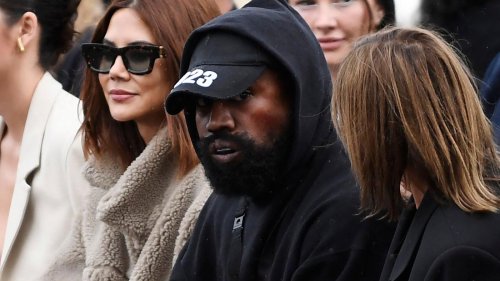 Rapper schockiert auf Pariser Fashion Week: Kanye West trägt T-Shirt mit rassistischem Slogan